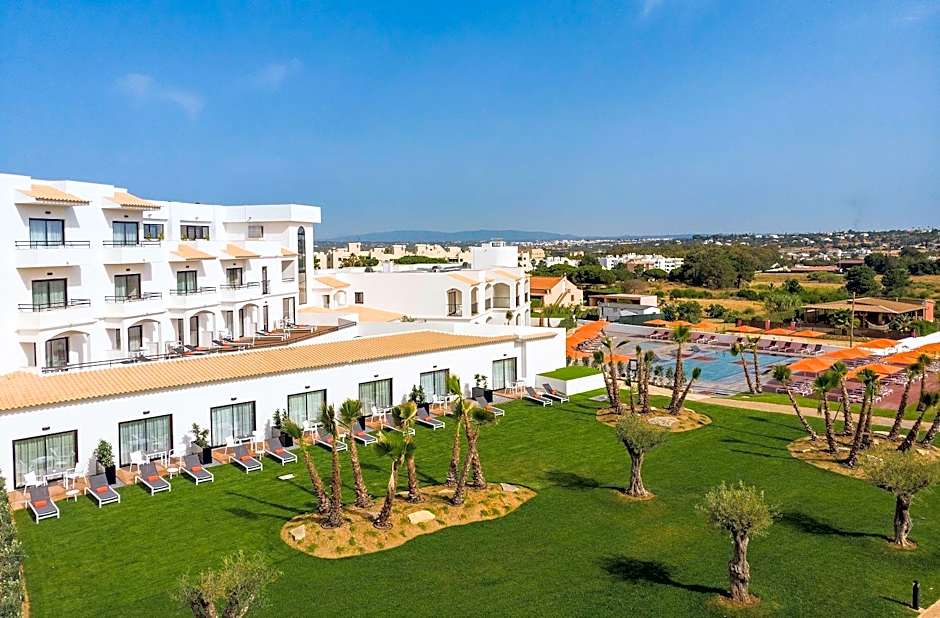 Regency Salgados Hotel and Spa