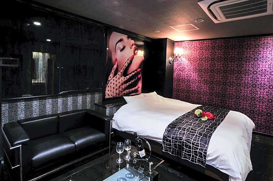 Hotel Grande (Love Hotel)