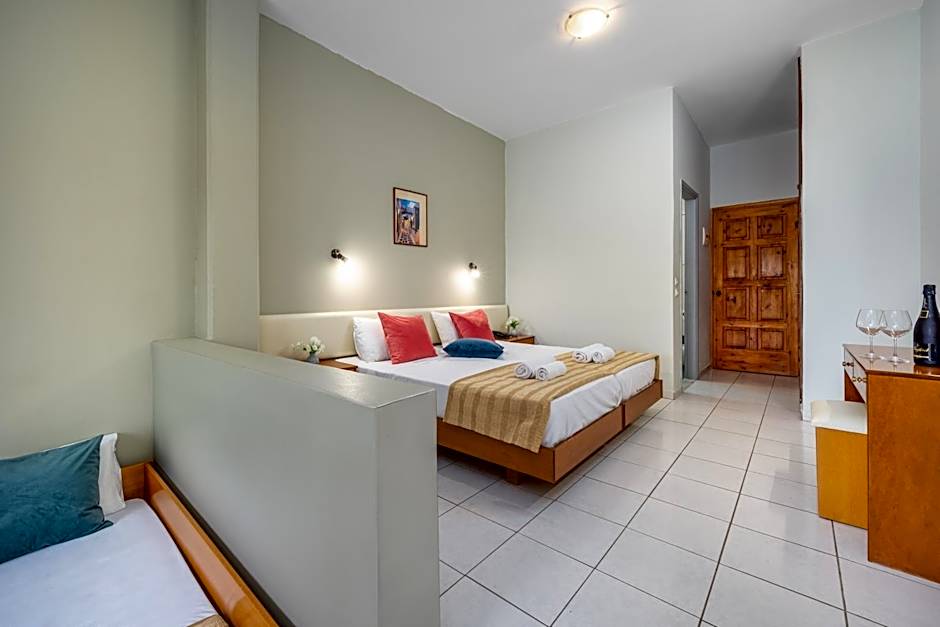 Bayside Hotel Katsaras