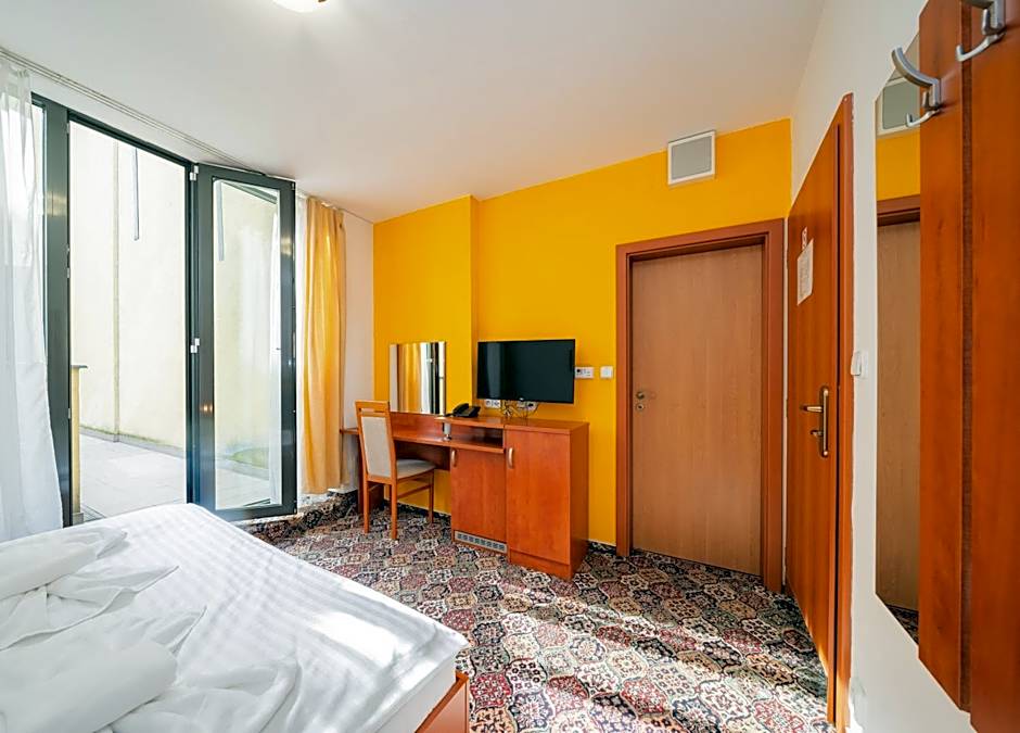 City Central De Luxe