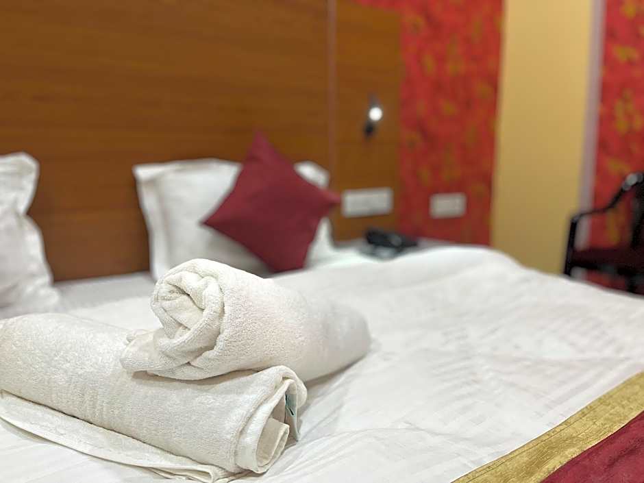 Hotel The Pushpak Inn