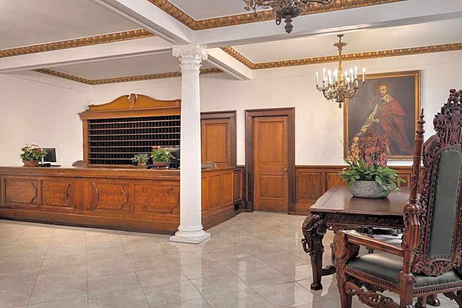 Le Richelieu Hotel in the French Quarter