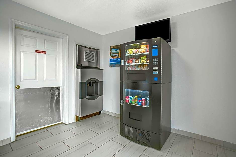 Motel 6-Baker City, OR