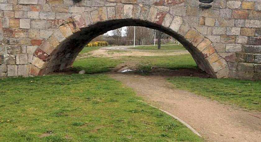 Apartamento Turistico Puente Romano P4 2-A