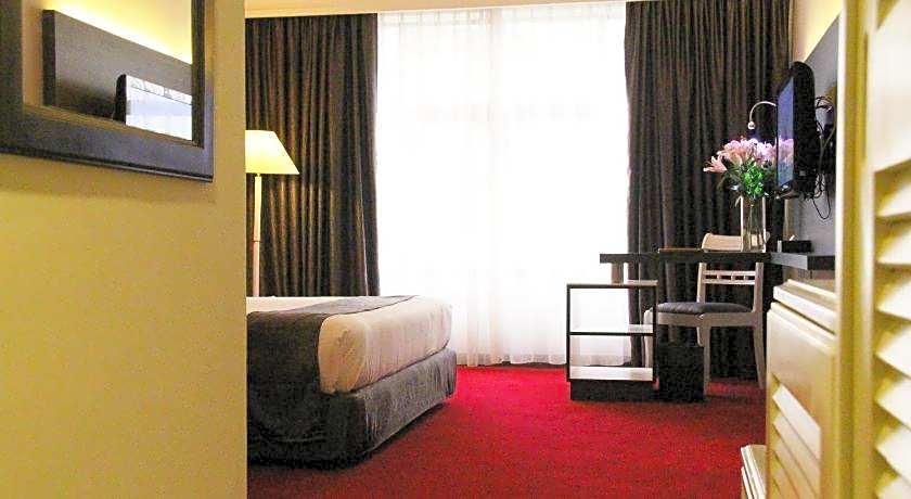 Grand Riverview Hotel