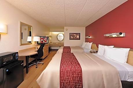 Deluxe 2 Full Beds Smoke-Free