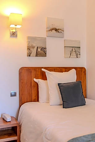 Single Room - Ground Floor