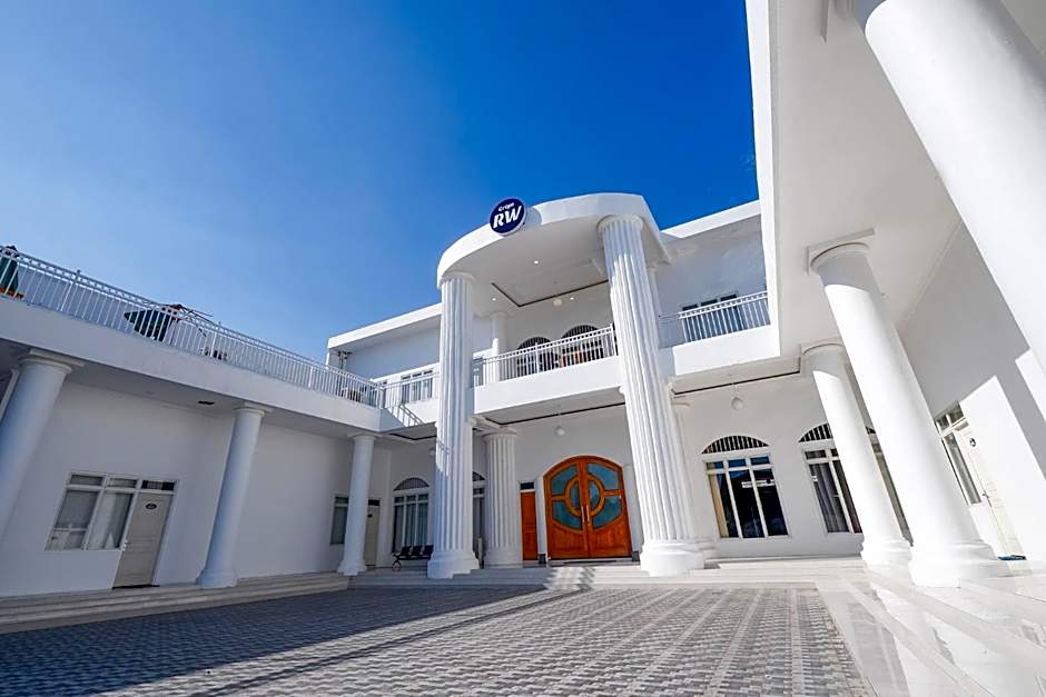 Griya RW Family Guest House Redpartner