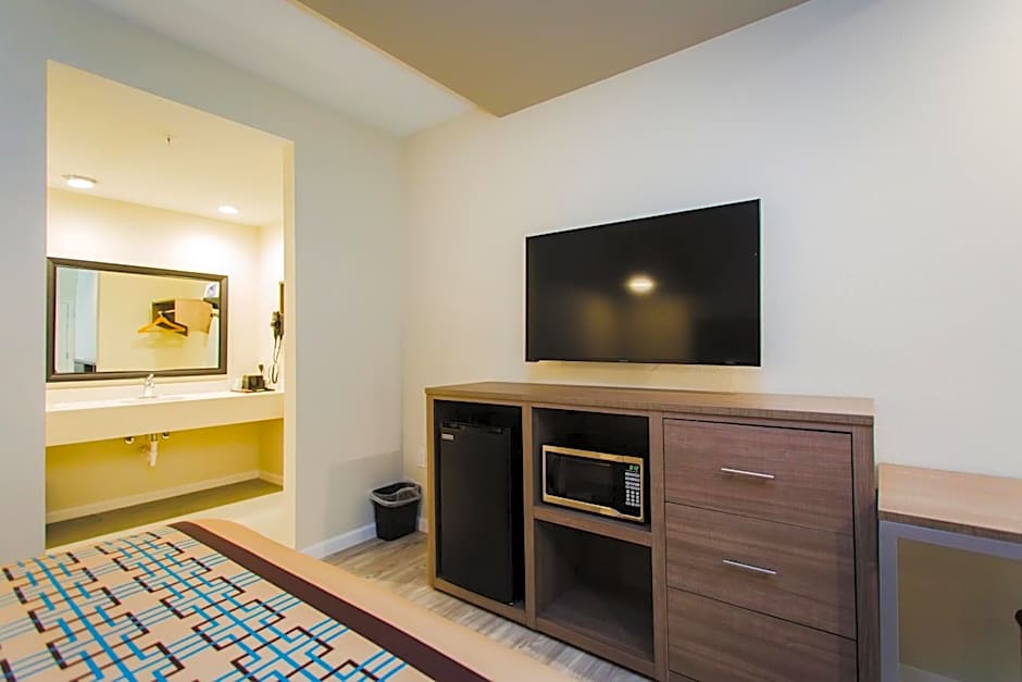 Scottish Inn & Suites - Atascocita