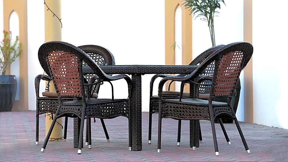 Remas Hotel Suites - Al Khoudh, Seeb, Muscat