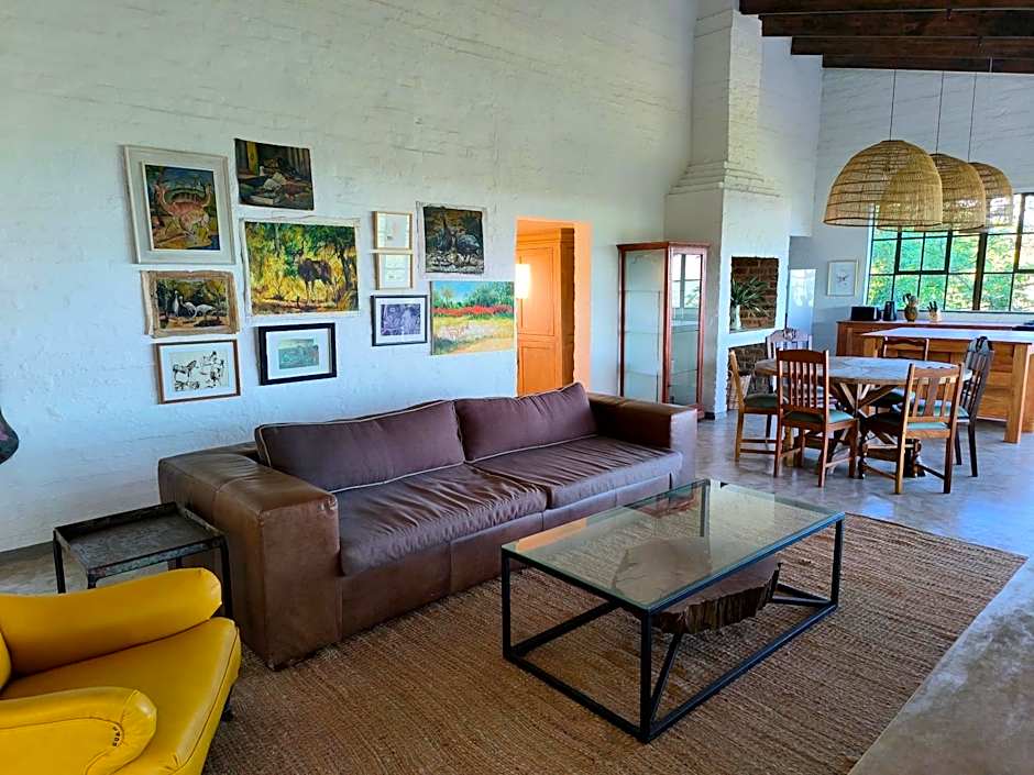 Eloff Guest House and Gallery