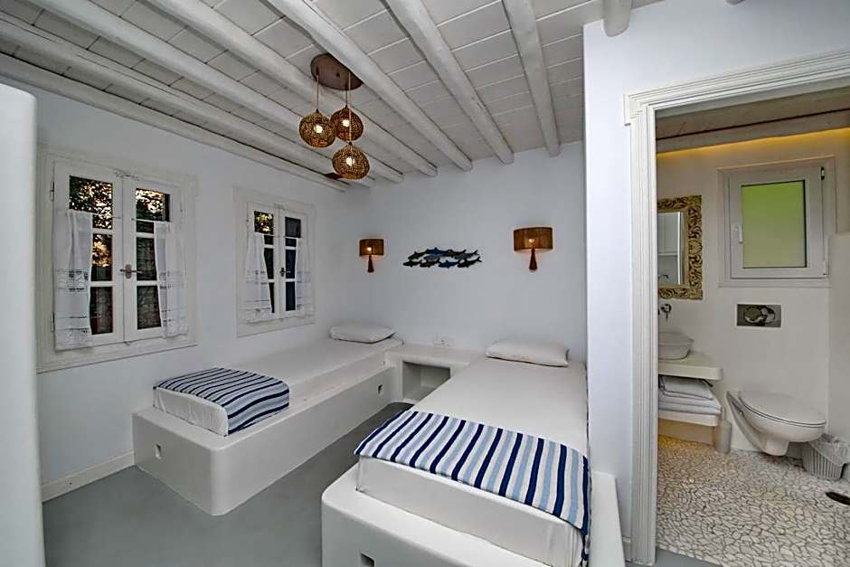 Evlalia Studios & Villas