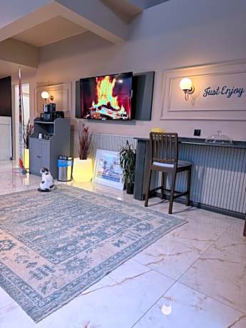 Park Hotel & Private Transportation İstanbul Airport-By Loft