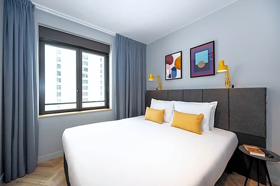 Staycity Aparthotels Paris La Defense