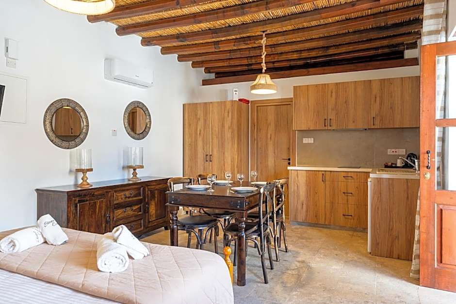 Stone Court Boutique Studios