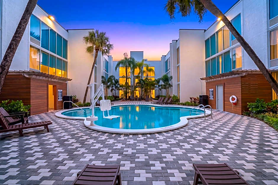 Tropical Palms Hotel