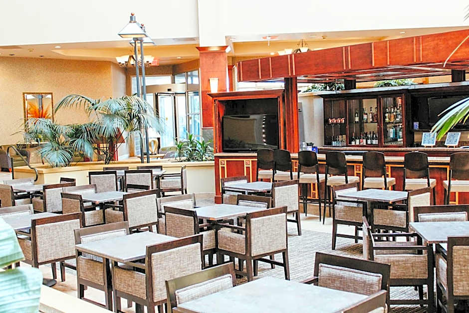 Hotel Topeka at City Center