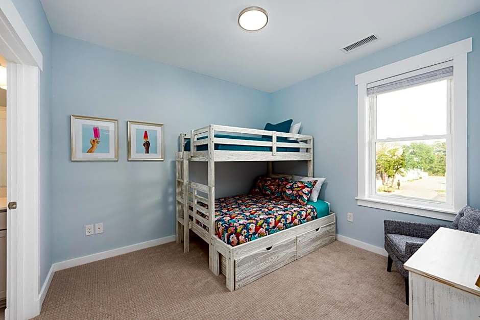 Cambridge Reserve at Bermuda Bay by KEES Vacations