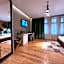 Capital Hotel Garni