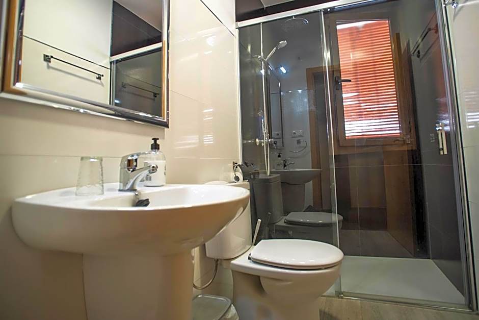 Hotel Rural Aznaitín