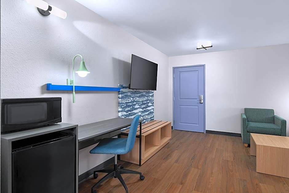 Garner Hotel Madison - Huntsville Airport by IHG