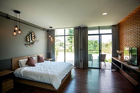 Canal Villa