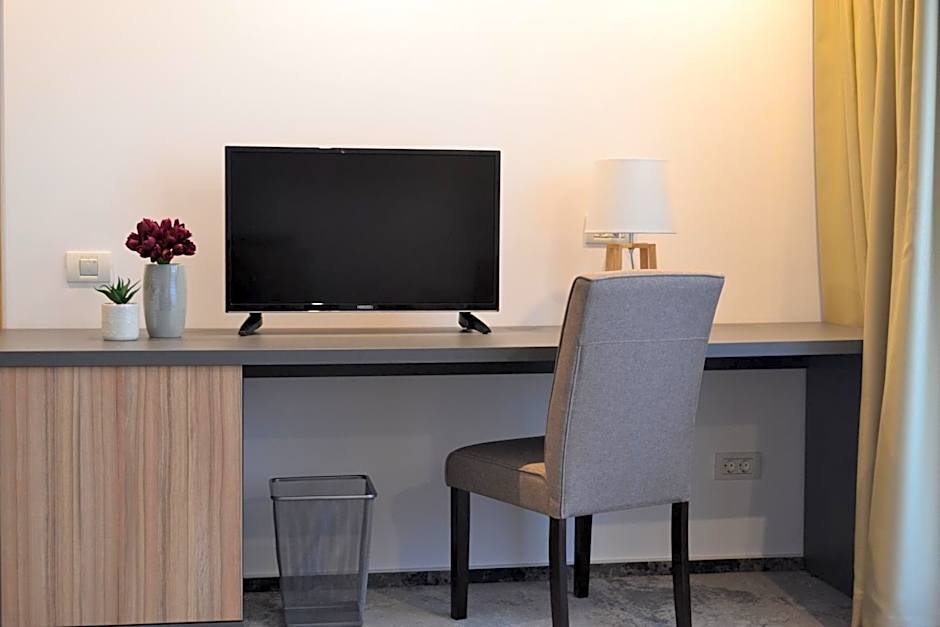 YMY Boutique Residence