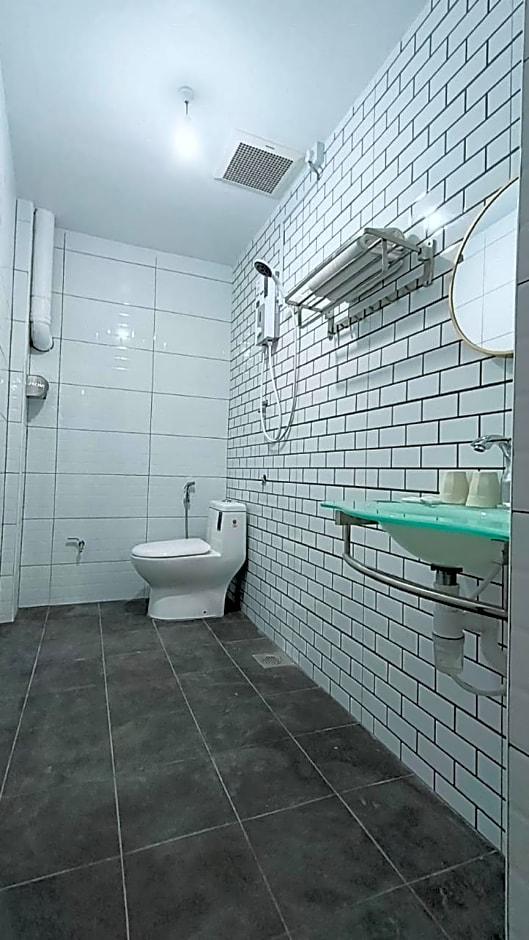 OYO 90857 Hotel Kong Jing