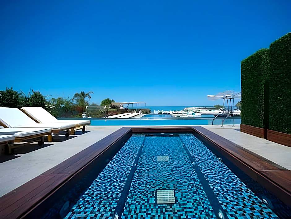 Veer Luxury Boutique Hotel & Beach Club