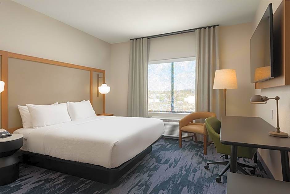 Fairfield Inn & Suites Cincinnati Oakley