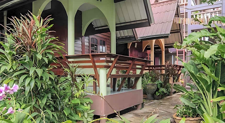 Pong Phen Guesthouse