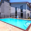 Red Roof Inn & Suites Clinton, MS