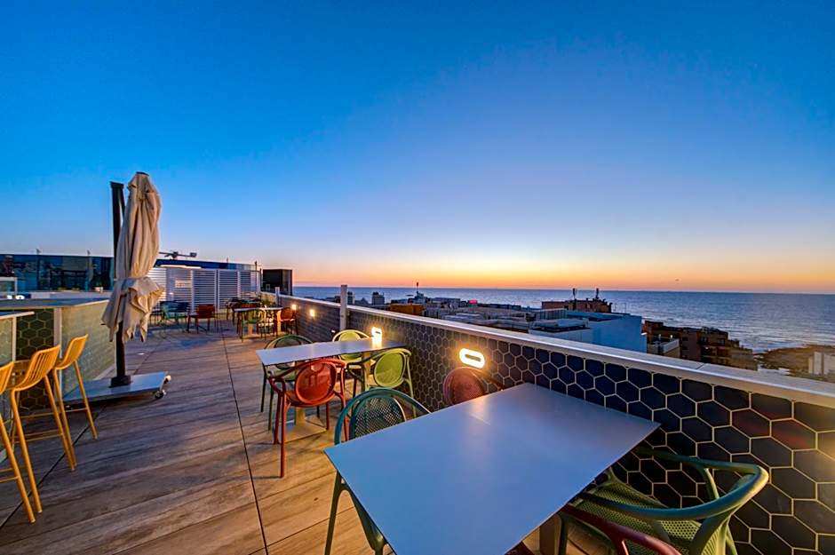 IKYK Hotel- IK Collection