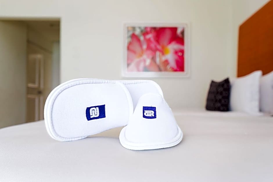 Camino Real Zaashila Huatulco