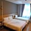 Walk In Hotel