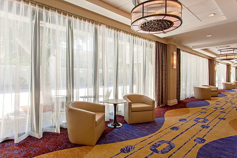 Holiday Inn Long Beach - Airport By IHG