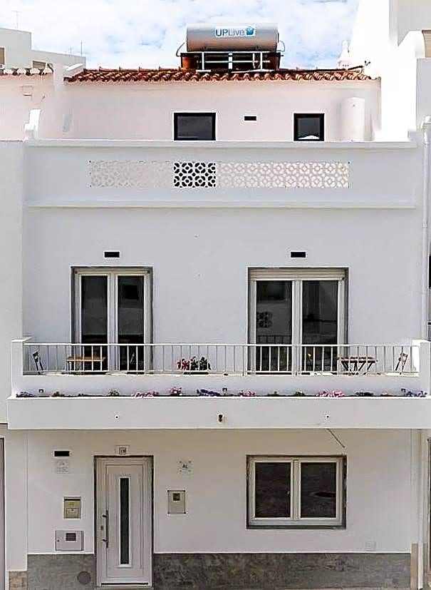 Alto Mar Inn