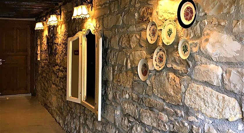 Urla Taş Konak Otel