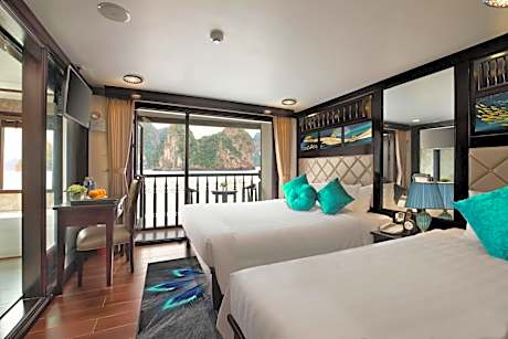 Senior Triple Suite Private Balcony & Jacuzzi