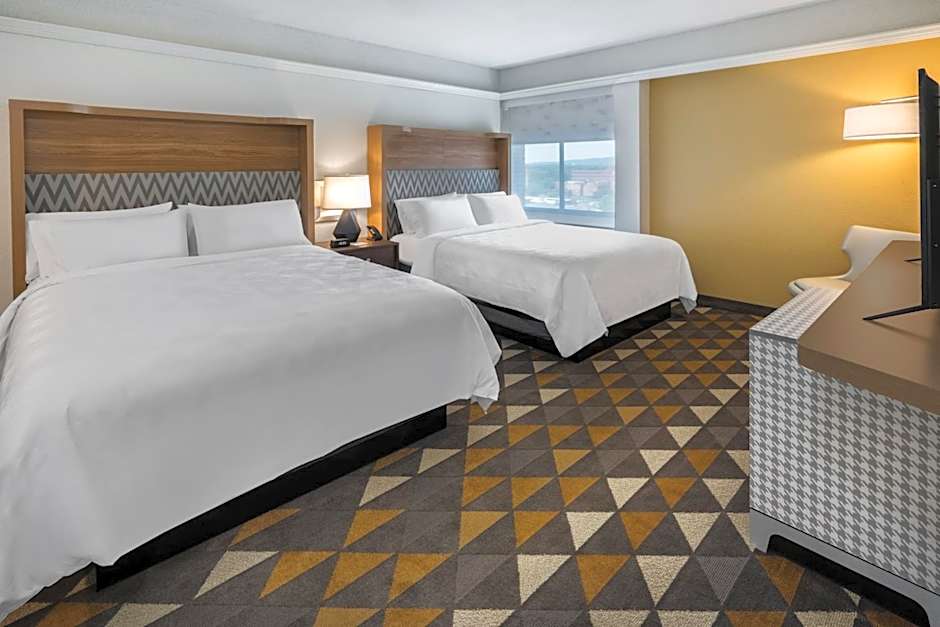 Holiday Inn Hotel And Suites Pittsfield-Berkshires By IHG