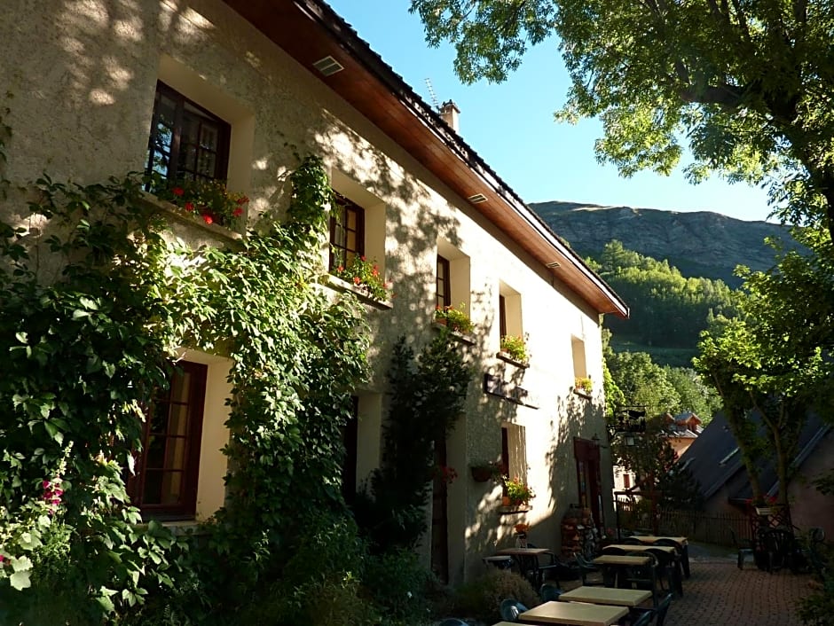Hotel Auberge Edelweiss