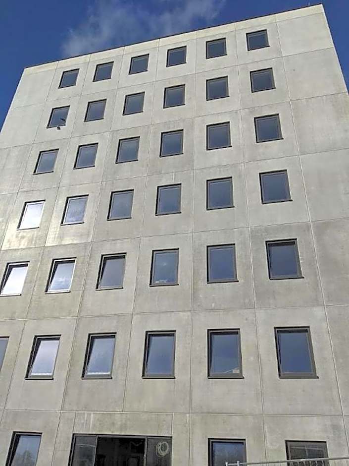 BUSINESS-MOTEL free WiFi & massage, air-con, XXL-Parking, Wallbox, Smart TV, Video-Security