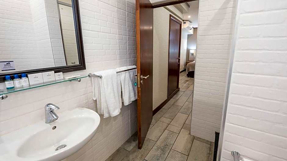 ANEW Hotel Ocean Reef Zinkwazi