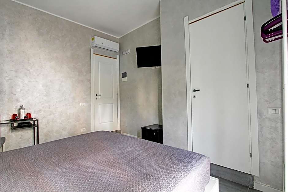 Vatican Central Suites