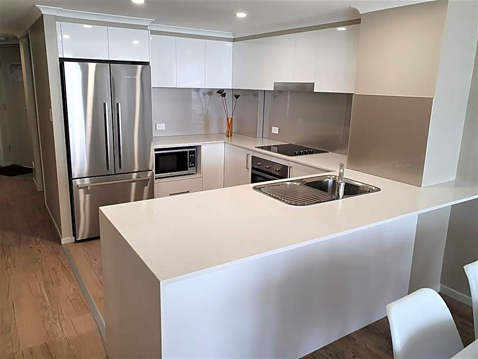 Kirra Beach Apartments