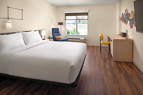 Aloft, Guest room, 1 King