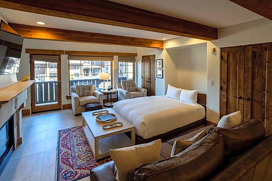 The Chateaux Deer Valley