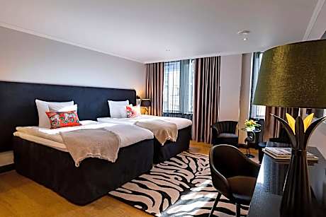 Trendy, Larger Guest room, 2 Doubles