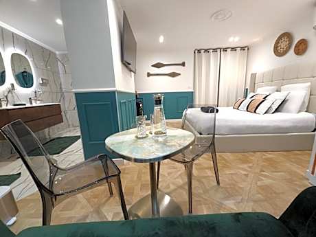 King Suite with Spa Bath