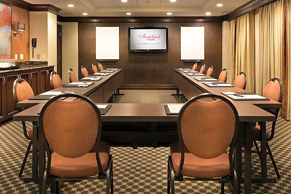 The Raphael Hotel, Autograph Collection by Marriott